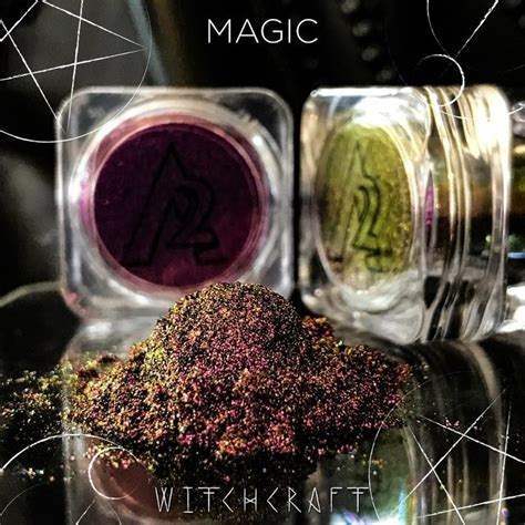 Diminutive witchcraft in bright pigments
